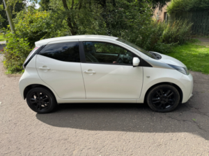 2016 Toyota Aygo 1.0 Vvt-I X-Pure Hatchback 5dr Petrol Manual Euro 6 (68 Ps) in White — image 3