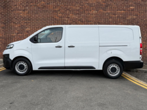 2023 Vauxhall Vivaro 1.5 Turbo D 2900 Prime L2 H1 Euro 6 (s/s) 6dr in White — image 3