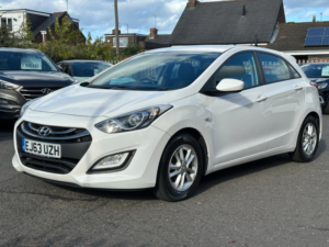 2013 Hyundai I30 1.6 Crdi Blue Drive Active Hatchback 5dr Diesel Manual Euro 5 (s/s) (110 Ps) in White — image 2
