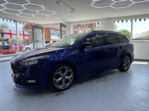 2016 Ford Focus 2.0 Tdci St-2 Euro 6 (s/s) 5dr in Blue — image 2