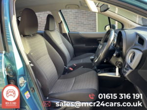 2014 Toyota Yaris 1.3 Dual Vvt-I Icon Plus in Blue — image 3