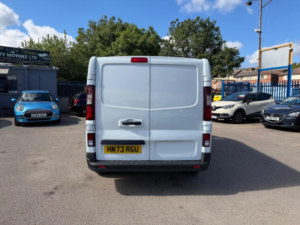 2023 Renault Trafic 2.0 Dci Blue Sl30 Advance L1 H1 Euro 6 (s/s) 5dr in White — image 5