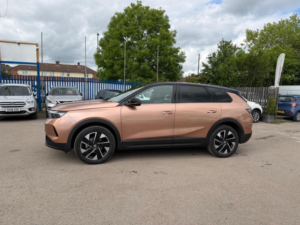 2025 Vauxhall Grandland 1.2 Ultimate E-Dct Euro 6 (s/s) 5dr in Brown — image 3