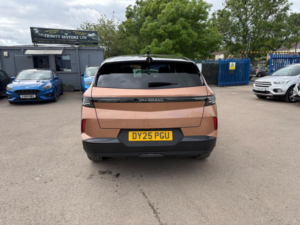2025 Vauxhall Grandland 1.2 Ultimate E-Dct Euro 6 (s/s) 5dr in Brown — image 5
