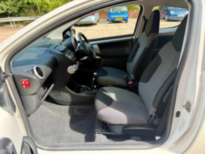 2013 Toyota Aygo 1.0 Vvt-I Move Euro 5 3dr in White — image 5
