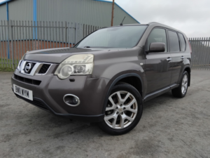 2011 Nissan X-Trail 2.0 Dci Tekna in Beige — image 2