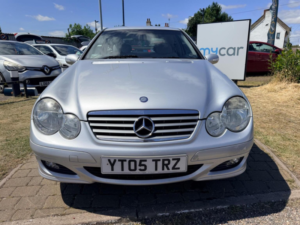 2005 Mercedes-Benz C Class 1.8 C200 Kompressor Se 2dr in Silver — image 2