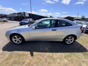 2005 Mercedes-Benz C Class 1.8 C200 Kompressor Se 2dr in Silver — image 5