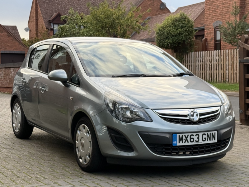 2013 Vauxhall Corsa 1.2 I Ecoflex 16v Exclusiv in Silver — image 1