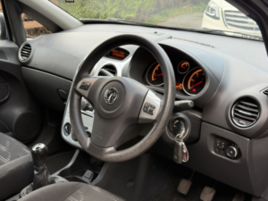 2013 Vauxhall Corsa 1.2 I Ecoflex 16v Exclusiv in Silver — image 3