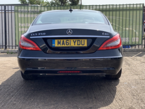 2011 Mercedes-Benz Cls 3.0 Cls350 Cdi V6 Blueefficiency in Black — image 5