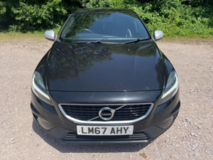 2017 Volvo V40 2.0 D4 R-Design Pro Euro 6 (s/s) 5dr in Black — image 6