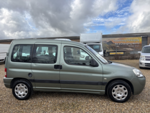 2009 Peugeot Partner 5 SEAT Wav Wheelchair Accessible Vehicle 1.4 Petrol in Green — image 2