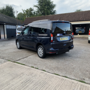2024 Ford Tourneo Connect 2.0 Tourneo Connect Titanium Tourneo L1 2.0l Ecoblue 122ps Fwd 6 Speed Manual in Blue — image 4