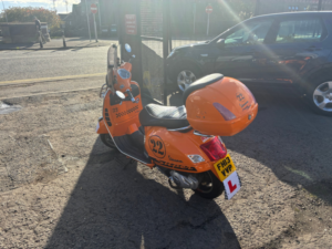 2013 Piaggio Vespa Gts 125 125 Supersport Scooter Petrol CVT (15 Ps) in Orange — image 5