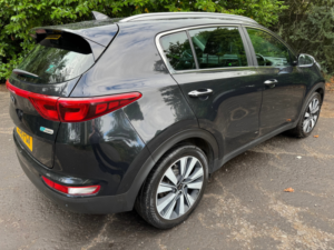 2016 Kia Sportage 1.7 Crdi 3 SUV 5dr Diesel Manual Euro 6 (s/s) (114 Bhp) in Black — image 5