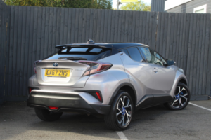 2017 Toyota C-Hr 1.8 Vvt-H Dynamic in Silver — image 4