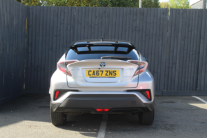 2017 Toyota C-Hr 1.8 Vvt-H Dynamic in Silver — image 5