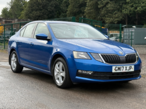 2017 Skoda Octavia 1.6 Tdi Se Hatchback 5dr Diesel Manual Euro 6 (s/s) (115 Ps) in Blue — image 3