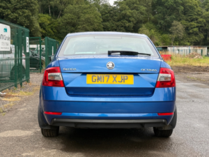2017 Skoda Octavia 1.6 Tdi Se Hatchback 5dr Diesel Manual Euro 6 (s/s) (115 Ps) in Blue — image 6