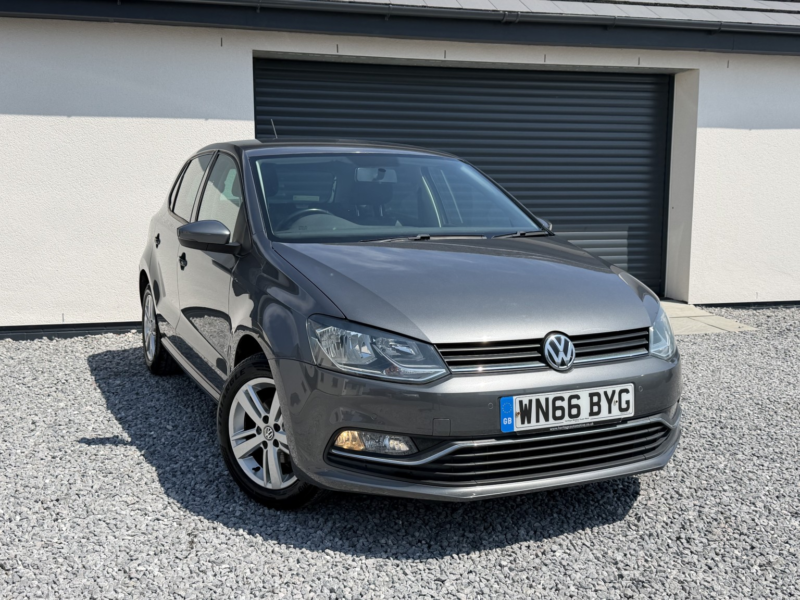 2016 Volkswagen Polo 1.2 Tsi Bluemotion Tech Match in Grey — image 1