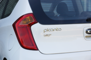 2014 Kia Picanto 1.0 Vr7 in White — image 6