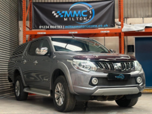 2017 Mitsubishi L200 2.4 Di-D Dc Barbarian 4WD Euro 6 4dr in Grey — image 5