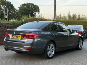2017 BMW 3 Series 2.0 320i Sport Saloon in Grey — image 6