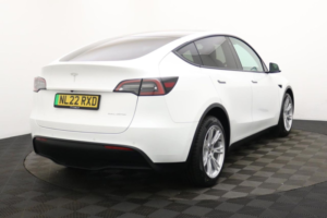 2022 Tesla Model Y (dual Motor) Long Range SUV 5dr Electric Auto 4wde (384 Bhp) in White — image 5