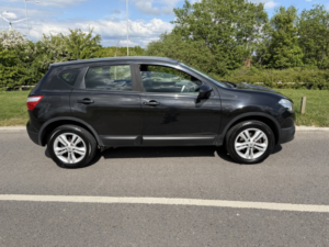 2010 Nissan Qashqai 1.5 Dci Acenta in Black — image 5