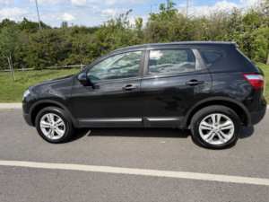 2010 Nissan Qashqai 1.5 Dci Acenta in Black — image 6