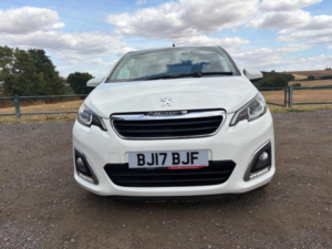 2017 Peugeot 108 1.2 Puretech Allure Euro 6 5dr in White — image 5