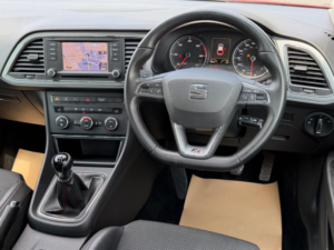 2015 SEAT Leon 2.0 Tdi Cr Fr Euro 5 (s/s) 5dr in Red — image 3