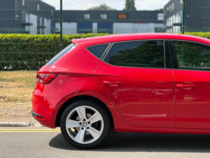 2015 SEAT Leon 2.0 Tdi Cr Fr Euro 5 (s/s) 5dr in Red — image 6