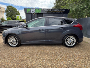 2012 Ford Focus 1.6 Tdci Zetec S Euro 5 (s/s) 5dr in Grey — image 2