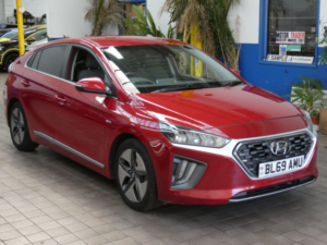 2019 Hyundai Ioniq 1.6 H-Gdi 1st Edition Hatchback 5dr Petrol Hybrid Dct Euro 6 (s/s) (141 Ps) in Red — image 3