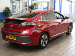2019 Hyundai Ioniq 1.6 H-Gdi 1st Edition Hatchback 5dr Petrol Hybrid Dct Euro 6 (s/s) (141 Ps) in Red — image 4