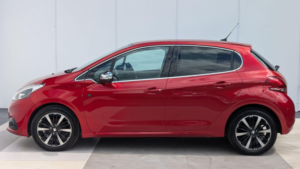 2018 Peugeot 208 1.2 Puretech Tech Edition Euro 6 (s/s) 5dr in Red — image 5