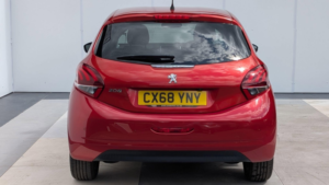 2018 Peugeot 208 1.2 Puretech Tech Edition Euro 6 (s/s) 5dr in Red — image 6