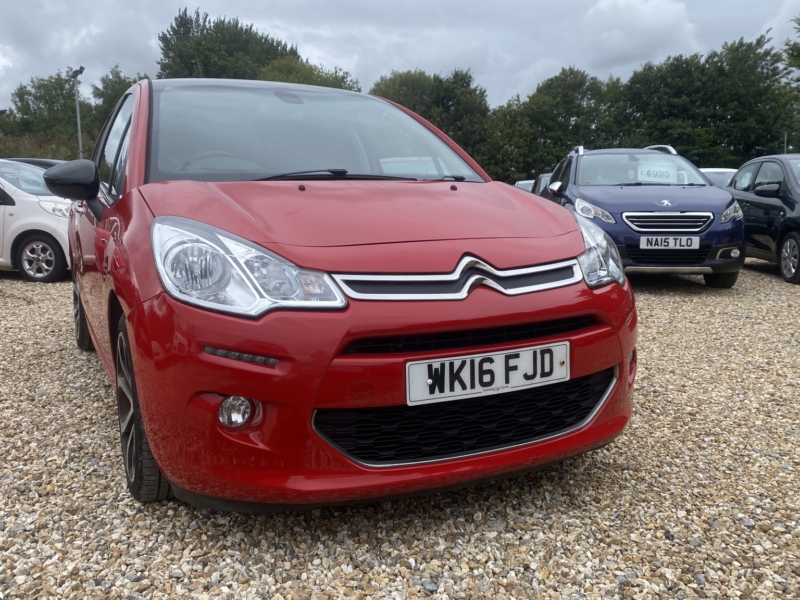 2016 Citroen C3 1.2 Puretech Platinum in Red — image 1