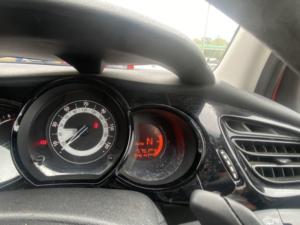 2016 Citroen C3 1.2 Puretech Platinum in Red — image 5
