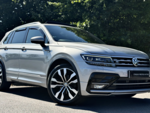2017 Volkswagen Tiguan 2.0 Tdi R-Line in Silver — image 5
