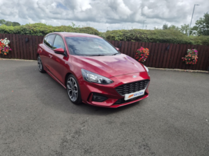 2019 Ford Focus 1.5 Ecoblue St-Line X in Red — image 2
