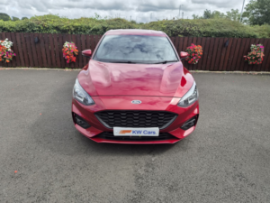 2019 Ford Focus 1.5 Ecoblue St-Line X in Red — image 5