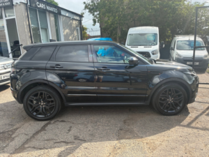 2017 Land Rover Range Rover Evoque 2.0 Td4 Hse Dynamic SUV 5dr Diesel Auto 4WD Euro 6 (s/s) (180 Ps) in Black — image 6