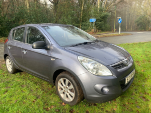 2011 Hyundai I20 Classic in Grey — image 2