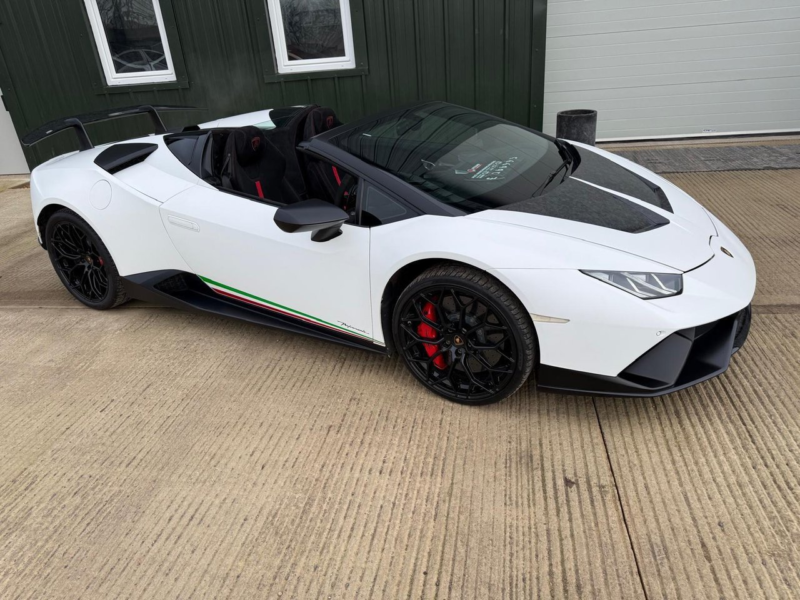 2018 Lamborghini Huracan 5.2 V10 Lp 640-4 Performante Spyder Ldf 4WD Euro 6 (s/s) 2dr in White — image 1