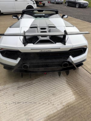 2018 Lamborghini Huracan 5.2 V10 Lp 640-4 Performante Spyder Ldf 4WD Euro 6 (s/s) 2dr in White — image 2