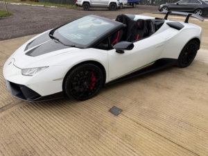 2018 Lamborghini Huracan 5.2 V10 Lp 640-4 Performante Spyder Ldf 4WD Euro 6 (s/s) 2dr in White — image 3