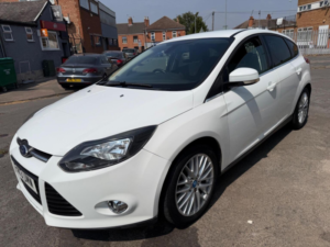 2013 Ford Focus 1.6 Tdci Zetec Euro 5 (s/s) 5dr in White — image 5